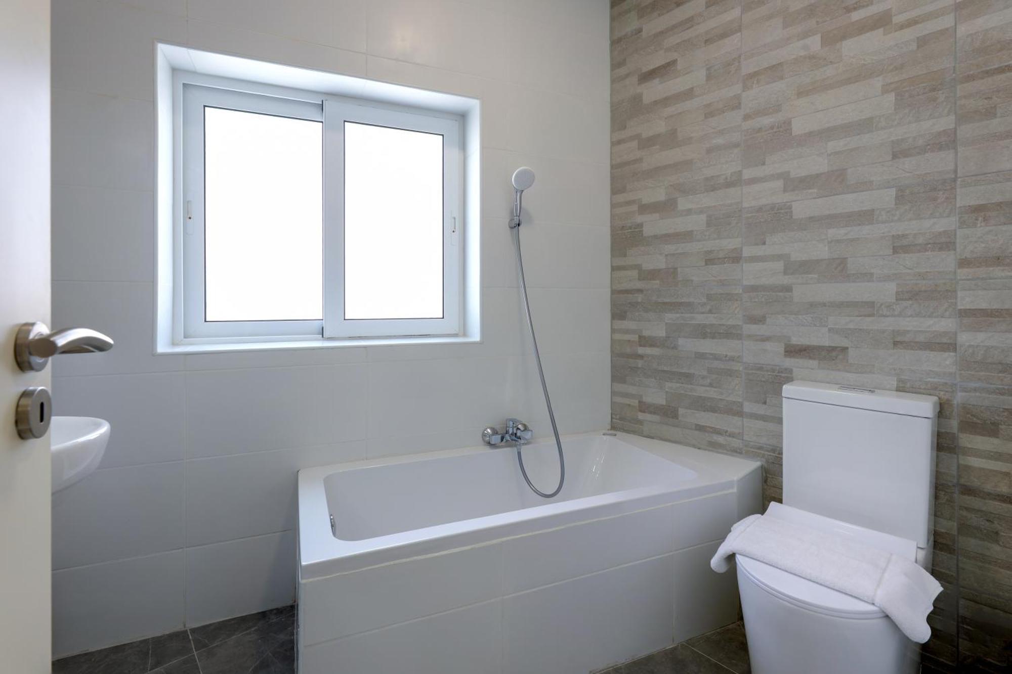 Seaview Stays St. Paul's Bay Ruang foto
