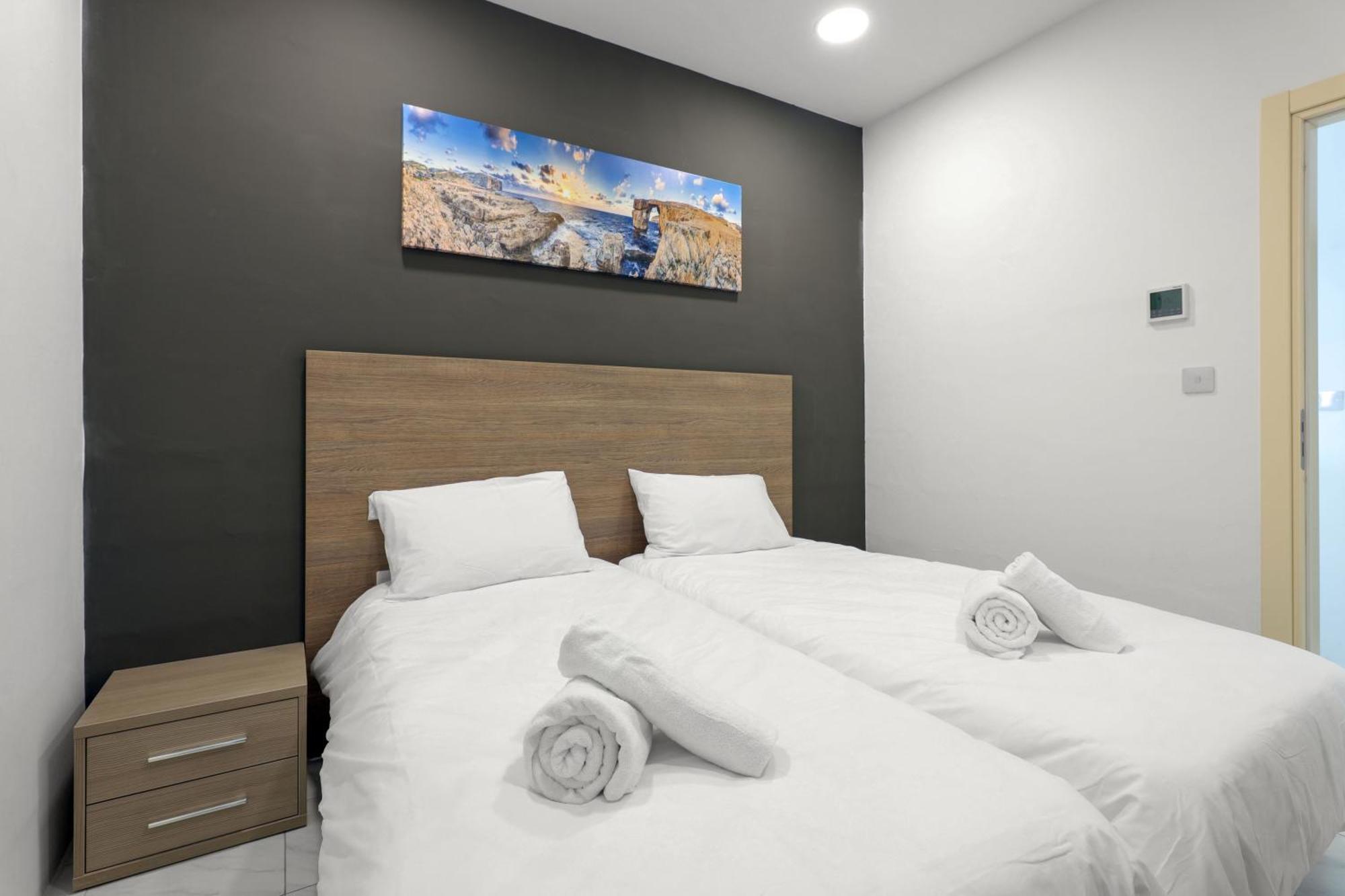 Seaview Stays St. Paul's Bay Ruang foto