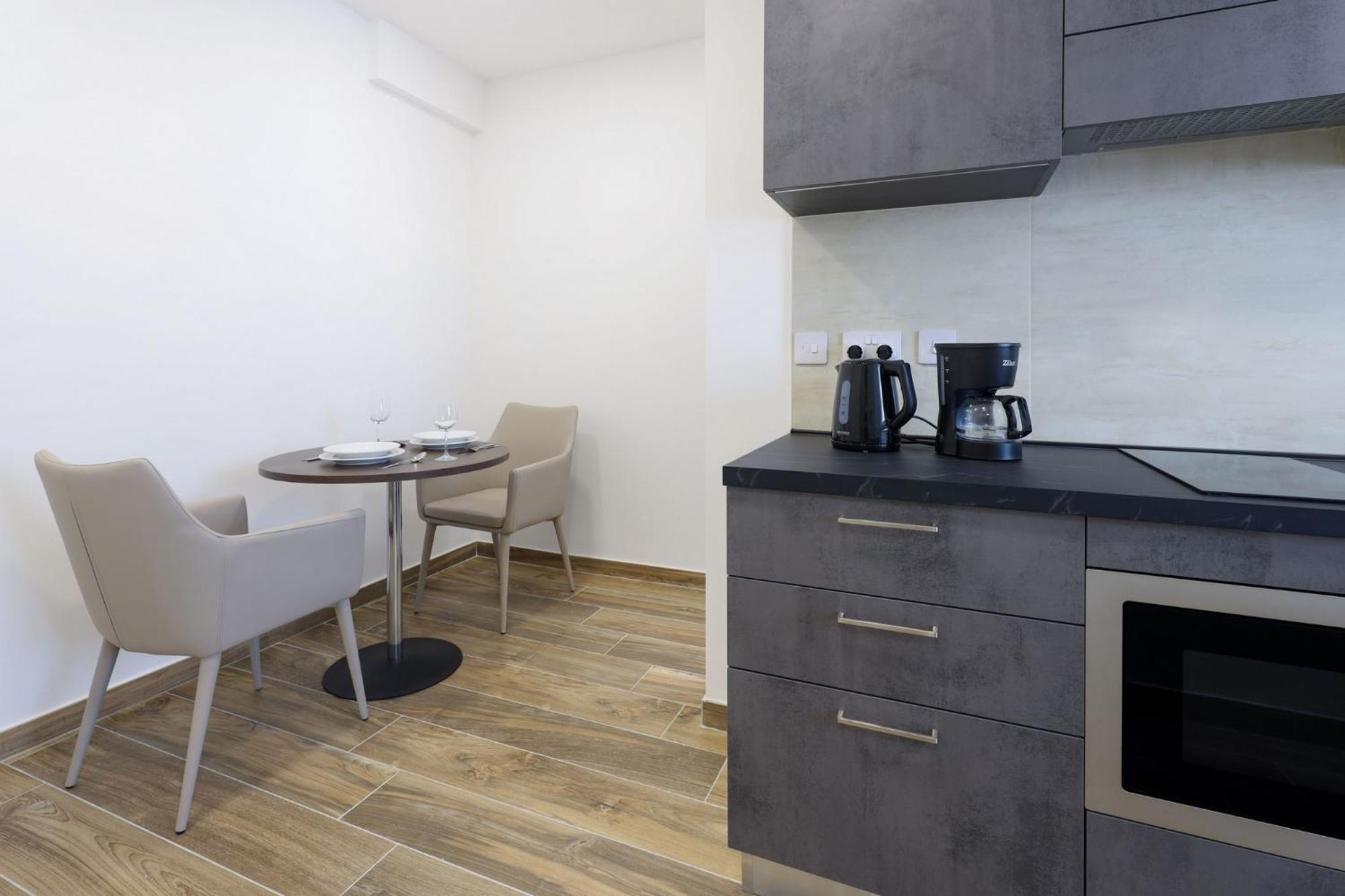 Seaview Stays St. Paul's Bay Ruang foto
