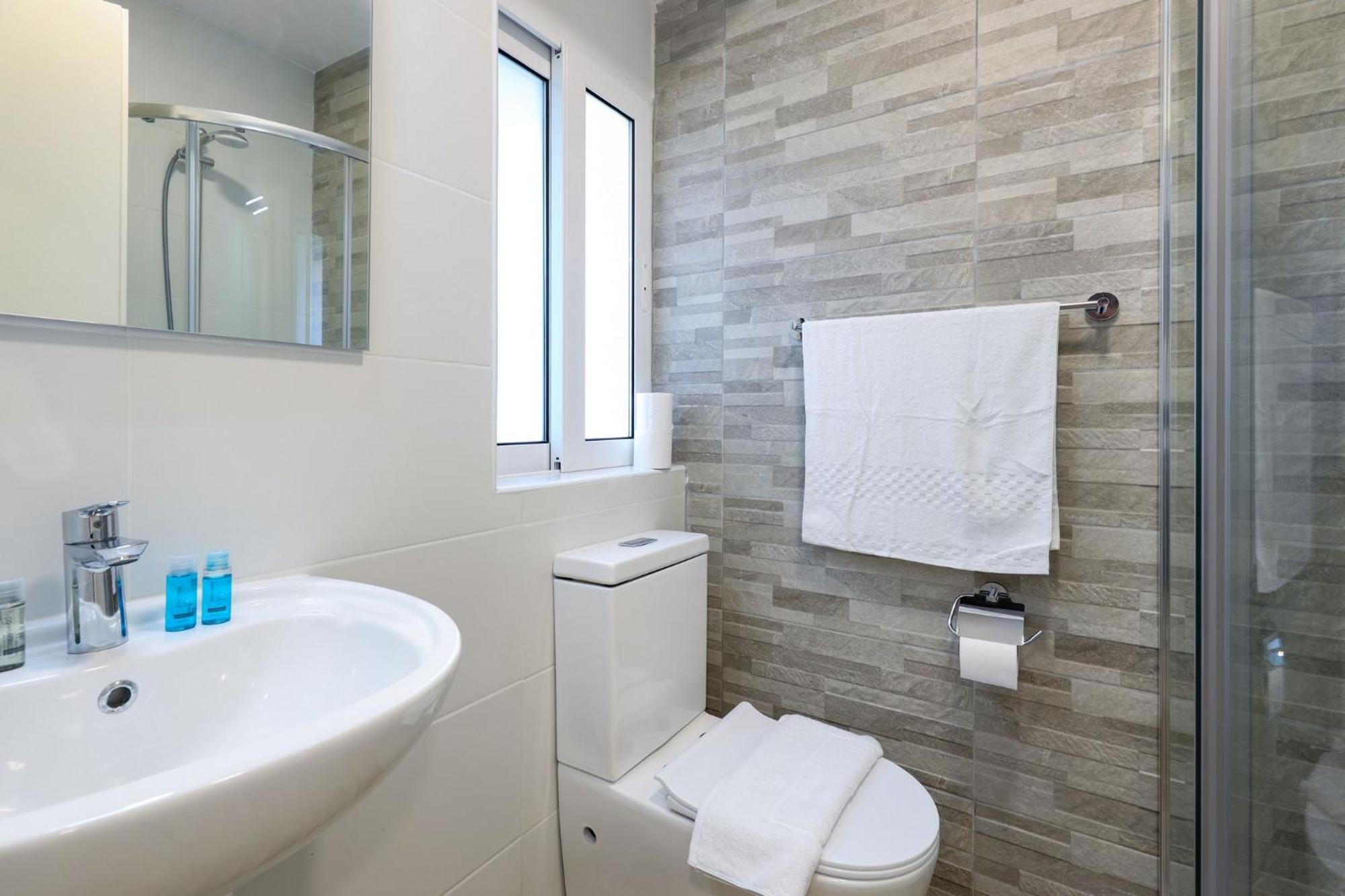Seaview Stays St. Paul's Bay Ruang foto